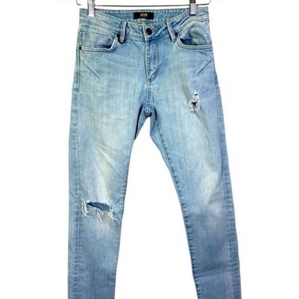 Light Wash Distressed Skinny Jeans